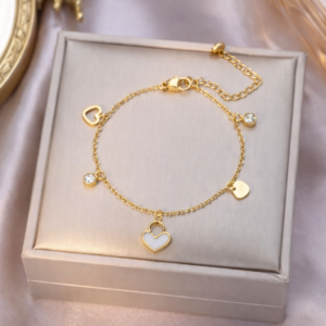 Dazzling Heart Shell Bracelet  For Women