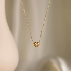 18K Gold Diamond Heart Necklace