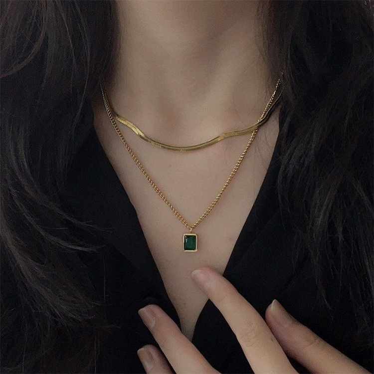 Emerald Herringbone Necklace